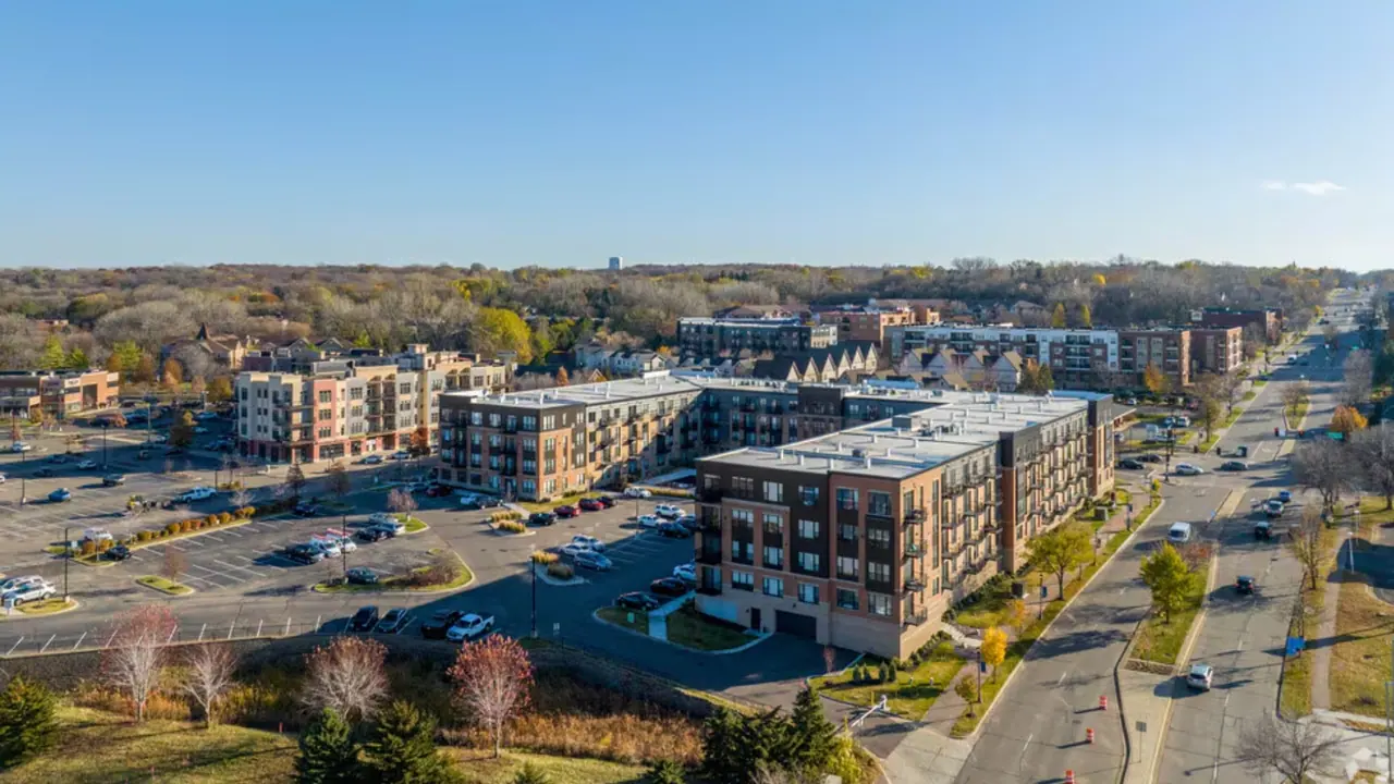 Mint Moving movers serving Burnsville