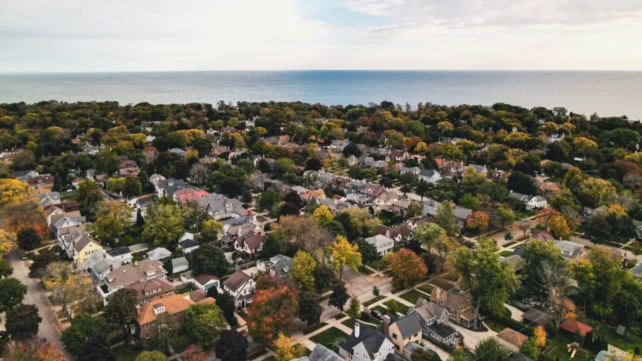 Mint Moving movers serving Shorewood