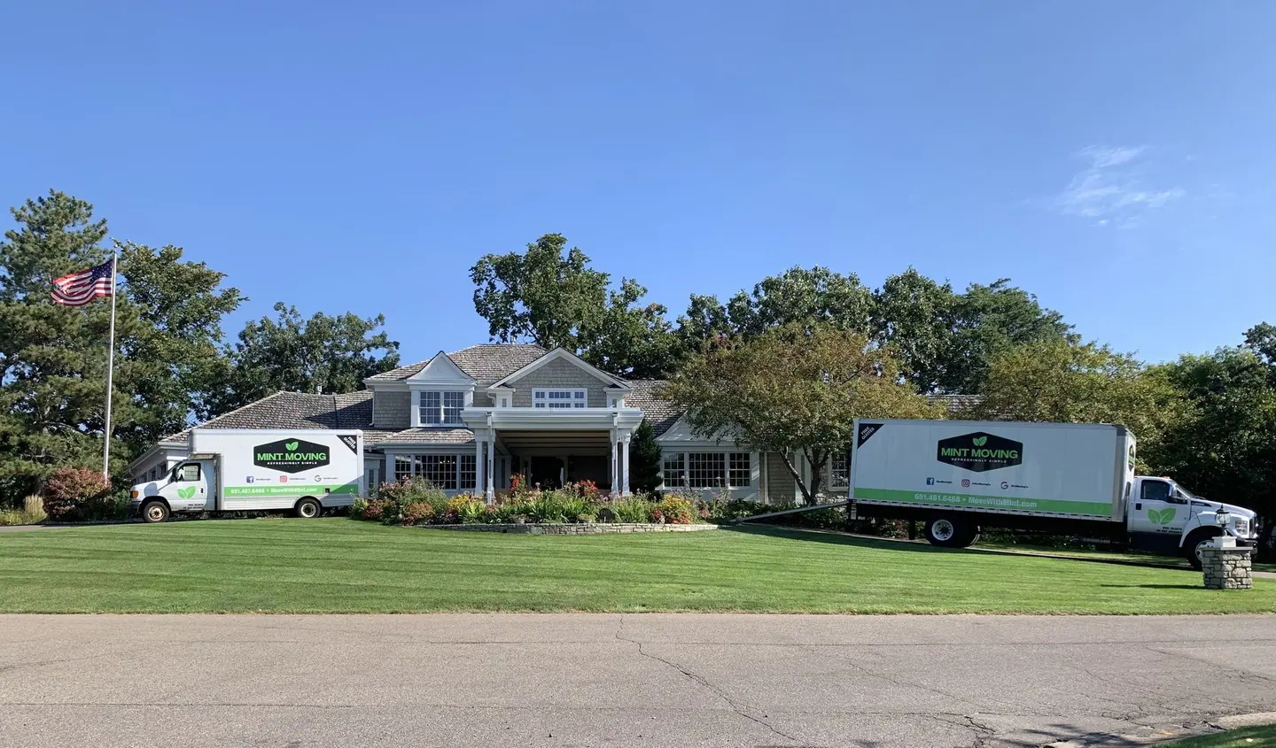 Full Service Moving Company — Mint Moving team
